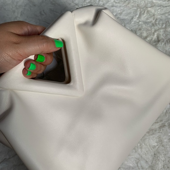 Handbag ๐ - Picture 11 of 12